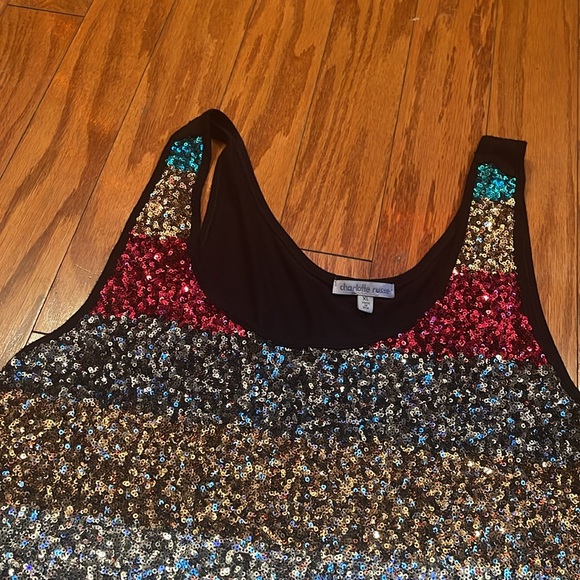 Charlotte Russe Sequin Stripes Tank - Picture 8 of 10